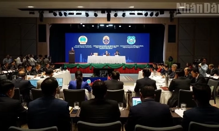 Hội nghị T&ograve;a &aacute;n c&aacute;c tỉnh bi&ecirc;n giới Việt Nam-Campuchia-L&agrave;o lần thứ 8