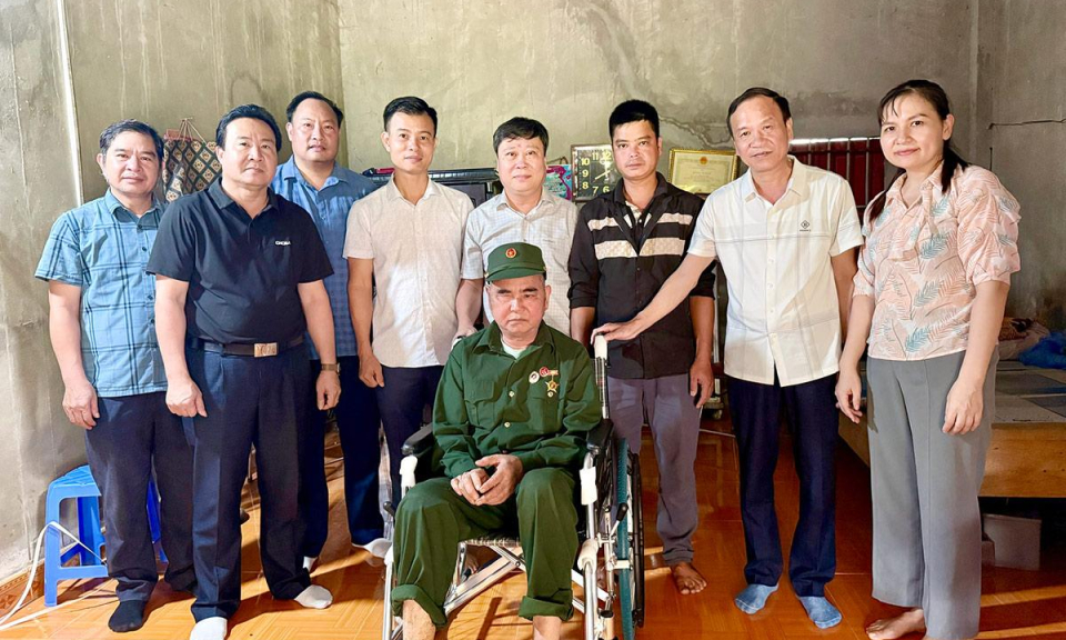 Lan tỏa nghĩa t&igrave;nh với cựu chiến binh S&ugrave;ng Sảo Minh