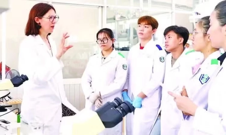 Đổi mới hoạt động khoa học, c&ocirc;ng nghệ trong gi&aacute;o dục đại học