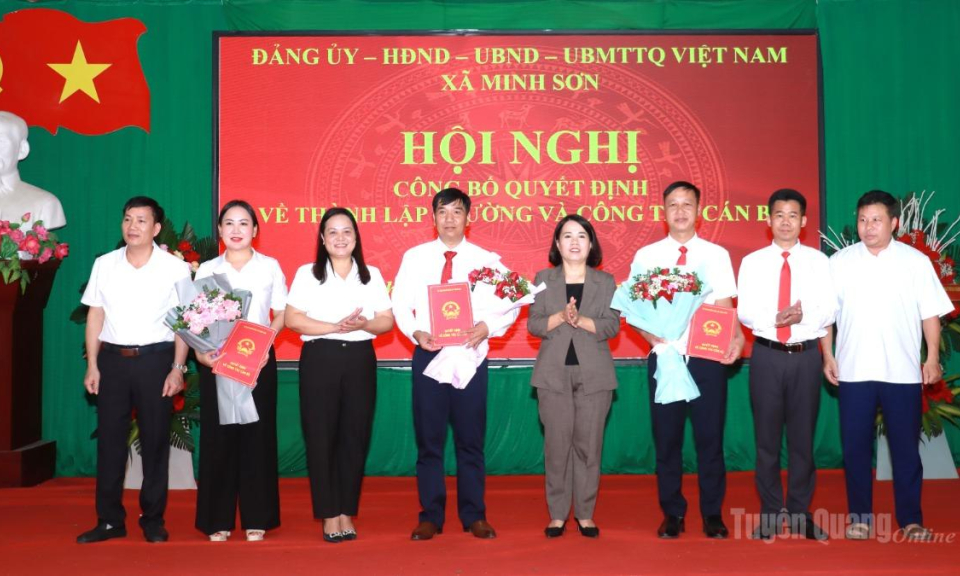 C&ocirc;ng bố Quyết định kiểm tra, gi&aacute;m s&aacute;t của Ban Thường vụ Tỉnh ủy đối với x&atilde; Minh Sơn