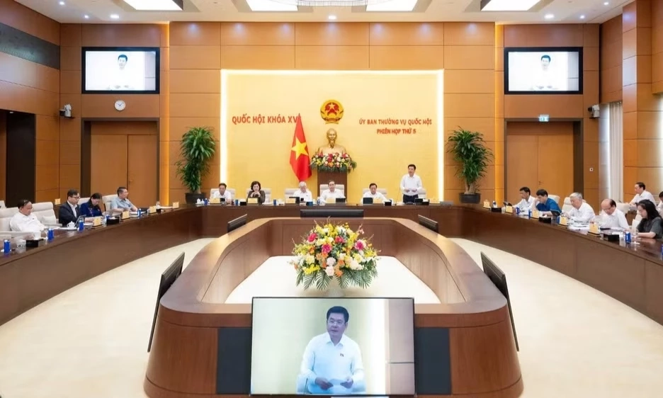 Tăng cường kiểm tra việc thực hiện, kịp thời ph&aacute;t hiện v&agrave; xử l&yacute; c&aacute;c trường hợp lợi dụng ch&iacute;nh s&aacute;ch