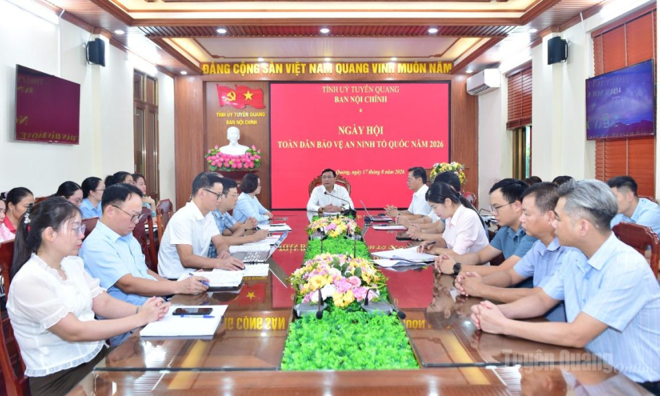 Ban Nội ch&iacute;nh Tỉnh ủy tổ chức Ng&agrave;y hội To&agrave;n d&acirc;n bảo vệ an ninh Tổ quốc