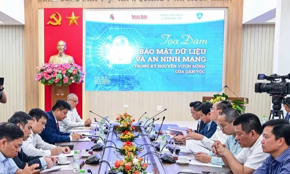 Cảnh b&aacute;o t&igrave;nh trạng thu thập, mua b&aacute;n tr&aacute;i ph&eacute;p dữ liệu c&aacute; nh&acirc;n để lừa đảo, chiếm đoạt t&agrave;i sản