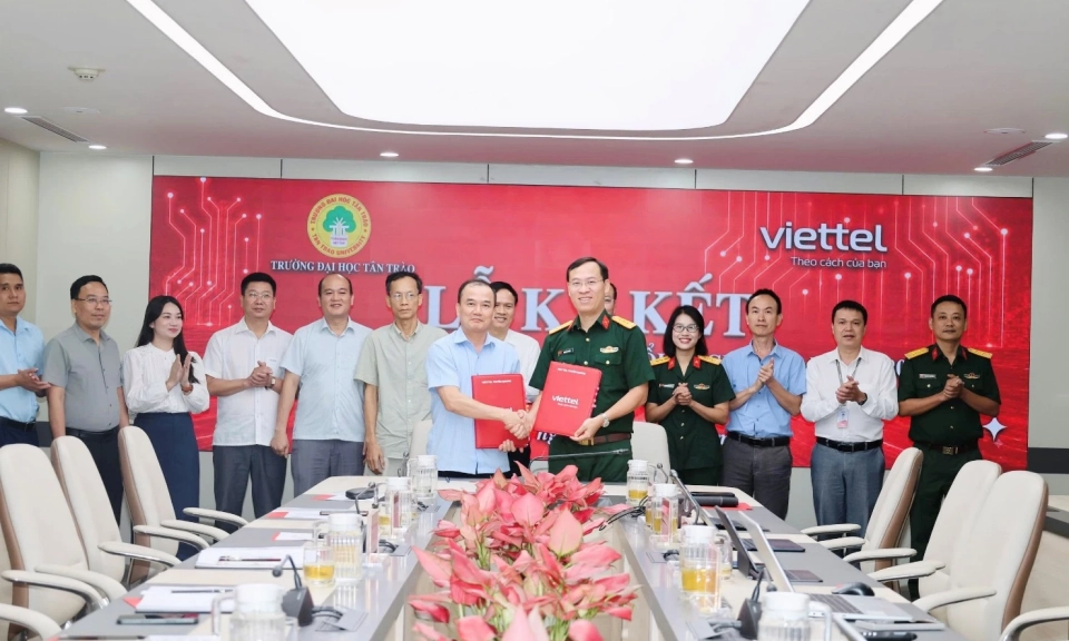 Viettel Tuy&ecirc;n Quang v&agrave; Trường Đại học T&acirc;n Tr&agrave;o k&yacute; kết thỏa thuận hợp t&aacute;c giai đoạn 2026-2030