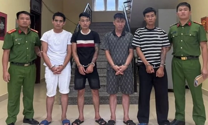 Từ 7 vi&ecirc;n hồng phiến, c&ocirc;ng an l&agrave;m r&otilde; th&ecirc;m 3 người li&ecirc;n quan