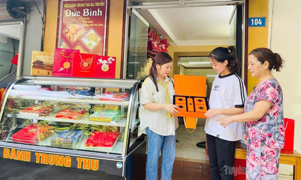 B&aacute;nh trung thu v&agrave;o m&ugrave;a