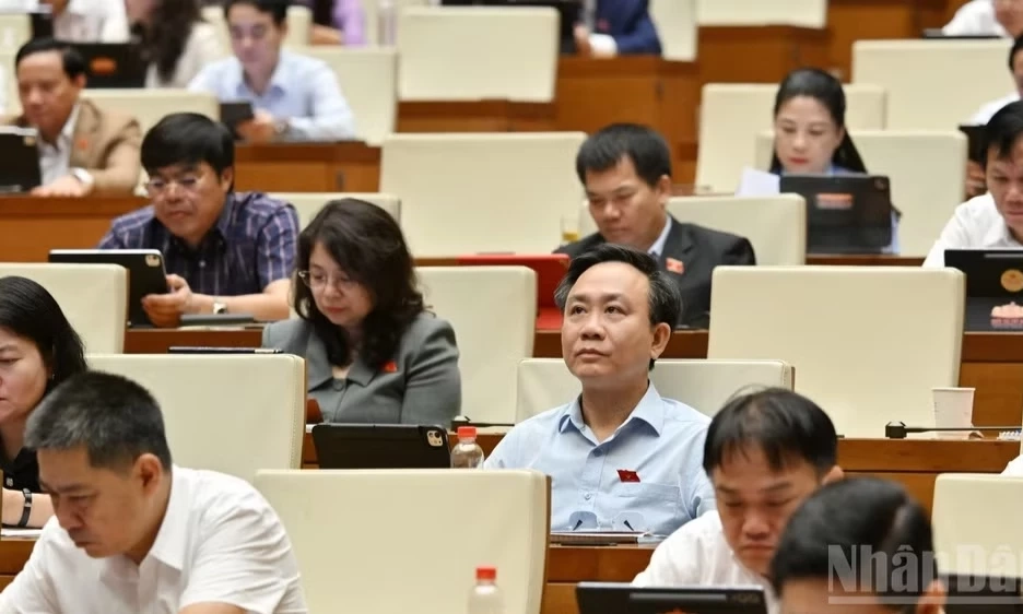 Th&ocirc;ng c&aacute;o b&aacute;o ch&iacute; số 12, Kỳ họp kh&ocirc;ng thường lệ thứ nhất, Quốc hội kh&oacute;a XVI