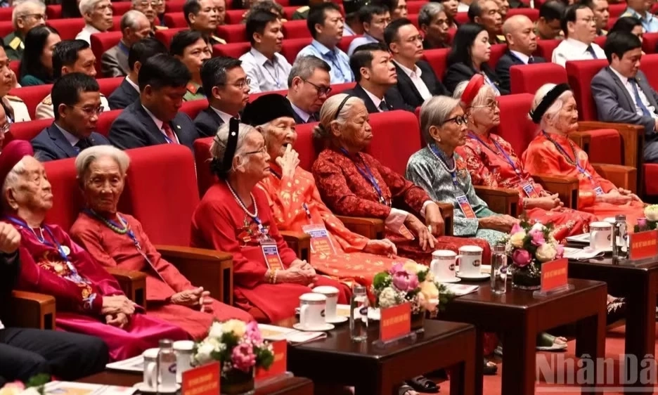 Tăng mức chuẩn trợ cấp ưu đ&atilde;i người c&oacute; c&ocirc;ng với c&aacute;ch mạng l&ecirc;n 3.012.000 đồng