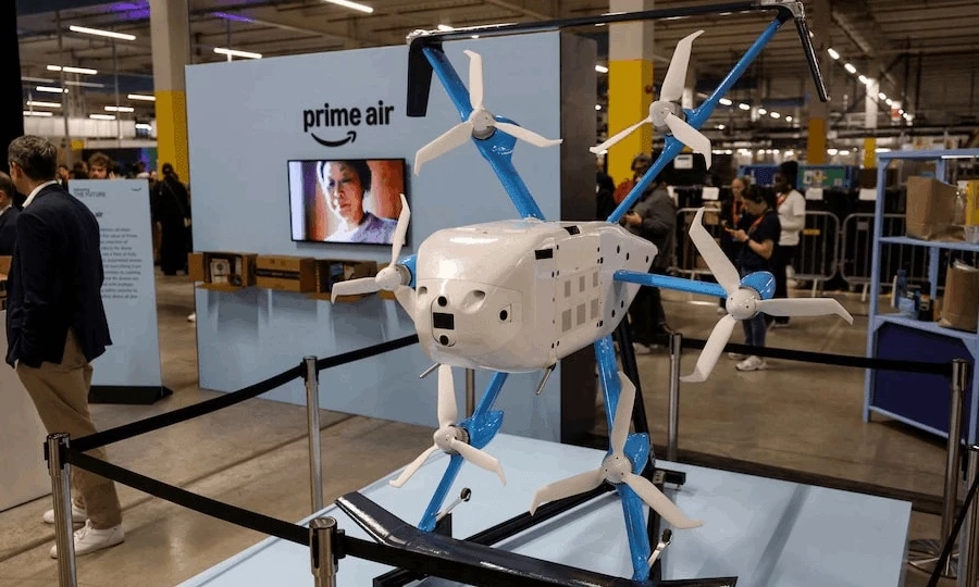 Amazon mở rộng dịch vụ giao h&agrave;ng bằng drone tới khoảng 500 th&agrave;nh phố v&agrave; thị trấn tại Mỹ