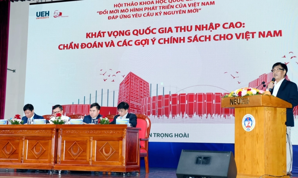 Th&uacute;c đẩy tăng trưởng bằng năng suất, đổi mới s&aacute;ng tạo