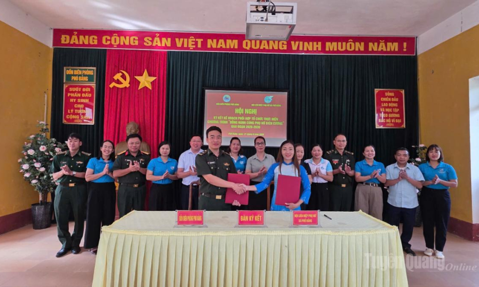 Đồn Bi&ecirc;n ph&ograve;ng Ph&oacute; Bảng k&yacute; kết chương tr&igrave;nh &ldquo;Đồng h&agrave;nh c&ugrave;ng phụ nữ bi&ecirc;n cương&rdquo; giai đoạn 2026-2030