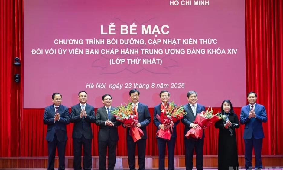 Bế mạc Chương tr&igrave;nh bồi dưỡng, cập nhật kiến thức đối với Ủy vi&ecirc;n Trung ương Đảng kh&oacute;a XIV