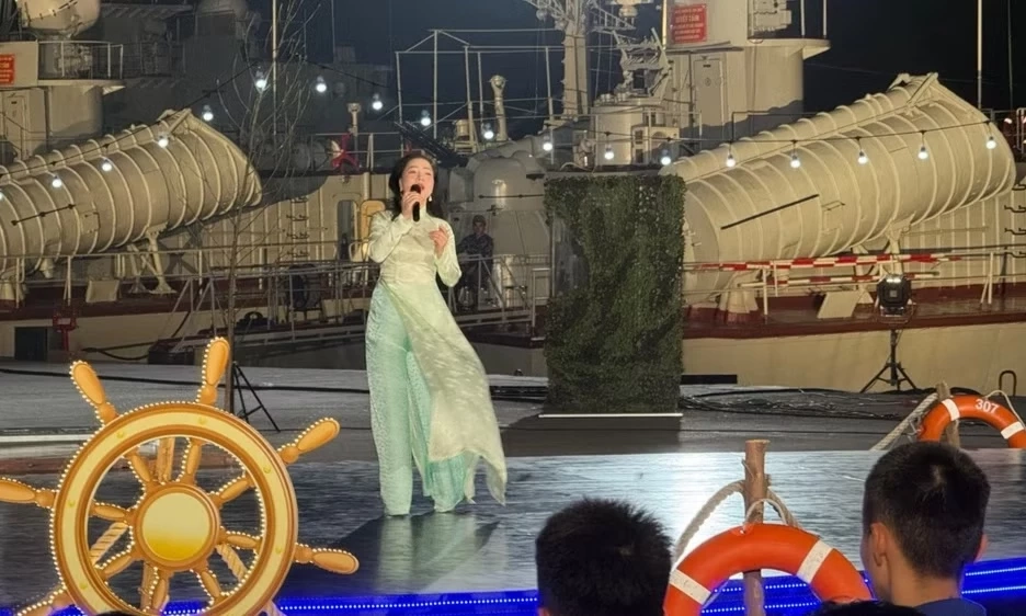 &ldquo;C&acirc;y đ&agrave;n cha để lại&rdquo; - Kh&uacute;c h&aacute;t tri &acirc;n những người l&iacute;nh đ&atilde; nằm lại v&igrave; b&igrave;nh y&ecirc;n Tổ quốc