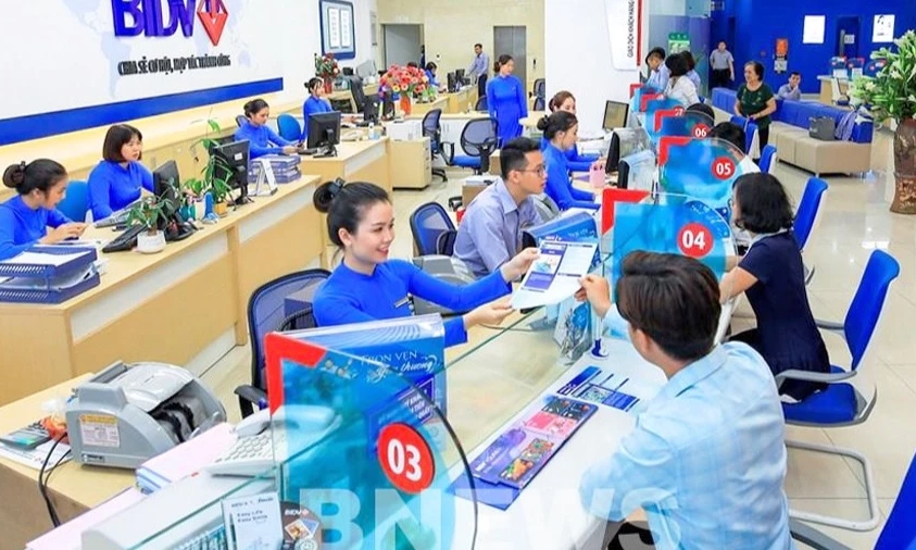 G&aacute;nh nặng huy động vốn cho nền kinh tế