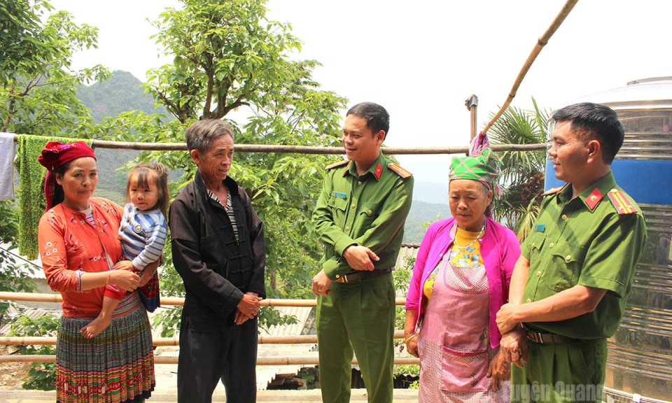 Nếp sống mới nơi bi&ecirc;n cương