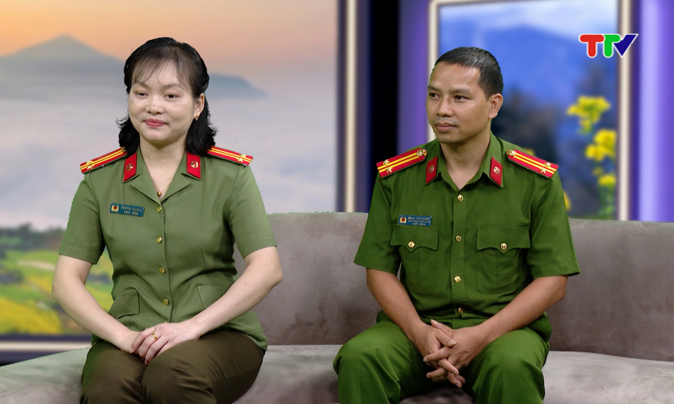 Tạp ch&iacute; Văn nghệ| Chung nhịp bước