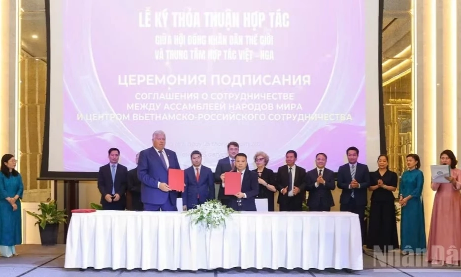Khai mạc "Những ng&agrave;y Hội đồng nh&acirc;n d&acirc;n thế giới" tại Việt Nam
