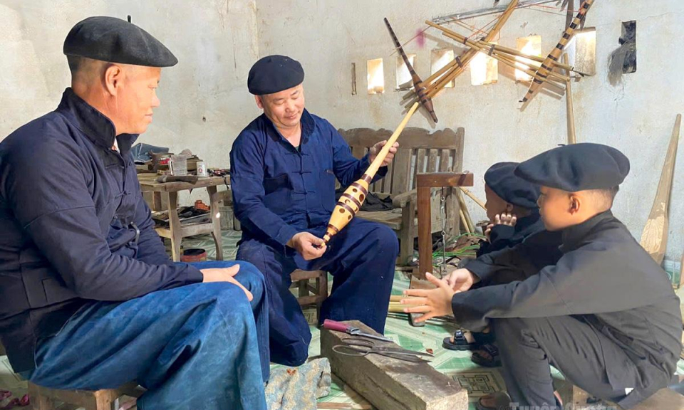 Người giữ tiếng kh&egrave;n M&ocirc;ng ở Ngọc H&agrave;