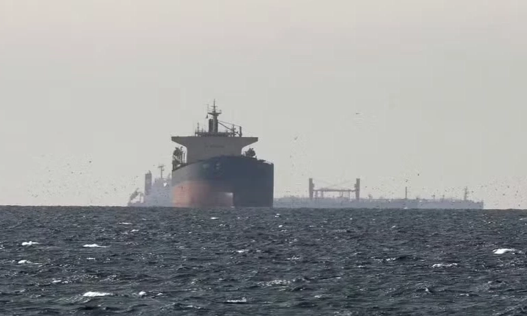 Qatar ủng hộ đề xuất mở h&agrave;nh lang h&agrave;ng hải tạm thời qua Eo biển Hormuz