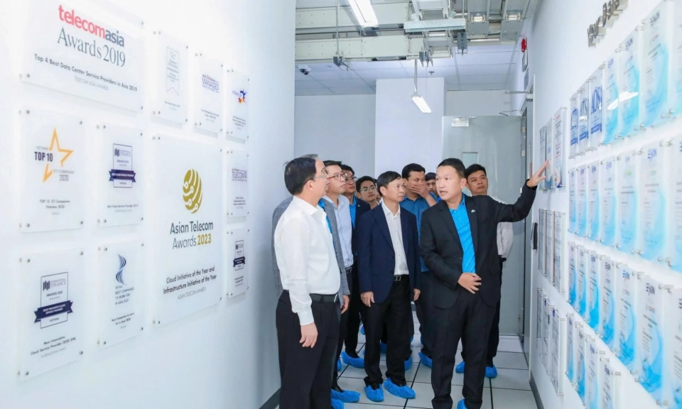 CMC v&agrave;o Top 10 doanh nghiệp C&ocirc;ng nghệ - Viễn th&ocirc;ng nộp ng&acirc;n s&aacute;ch lớn nhất Việt Nam