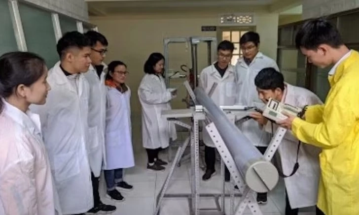 Chuẩn bị h&agrave;ng chục ngh&igrave;n nh&acirc;n lực cho điện hạt nh&acirc;n đến năm 2035