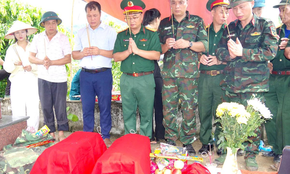Quy tập 4 h&agrave;i cốt liệt sĩ tại x&atilde; Vĩnh Tuy