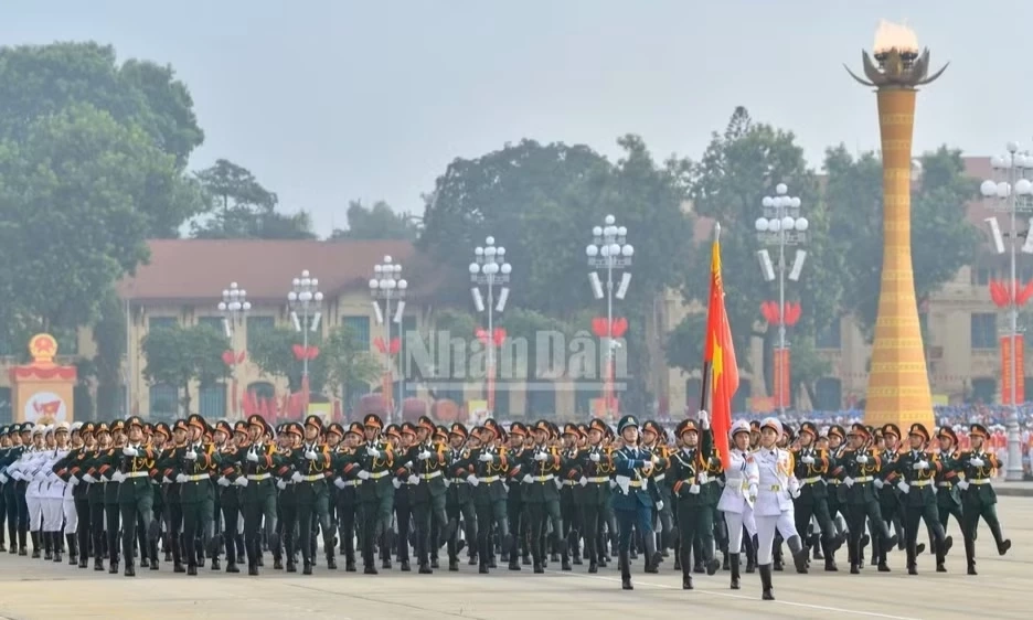 N&acirc;ng mức trợ cấp một lần đối với sĩ quan, qu&acirc;n nh&acirc;n nghỉ hưu trước hạn tuổi