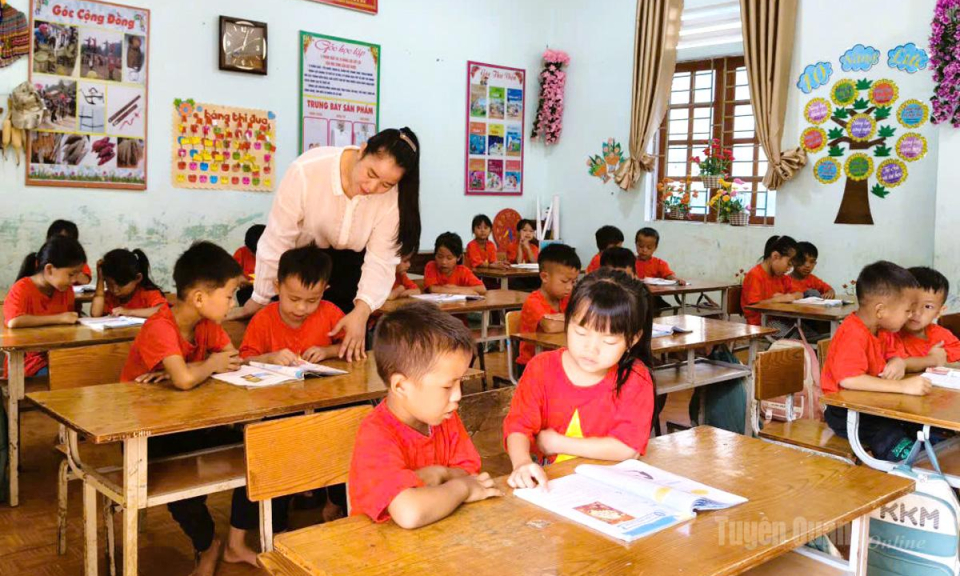 Bền bỉ những m&ugrave;a gieo chữ