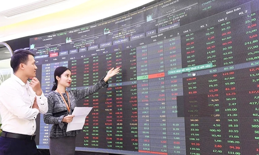 Giải ph&aacute;p huy động vốn trung v&agrave; d&agrave;i hạn cho nền kinh tế