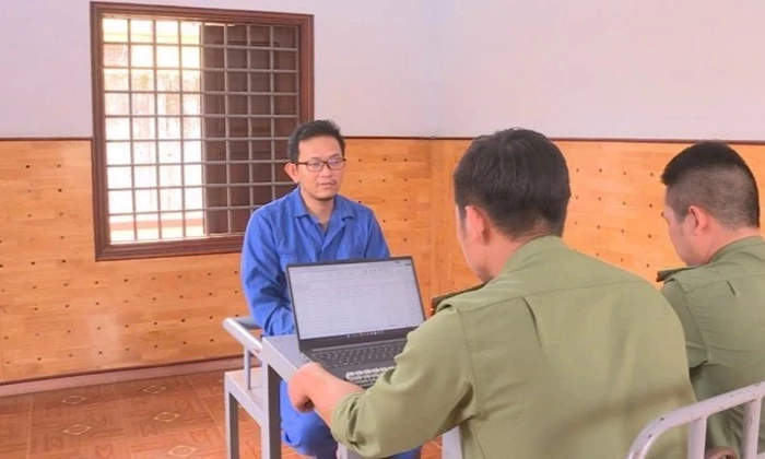 Khởi tố đ&ocirc;i vợ chồng lợi dụng t&acirc;m linh, lừa b&aacute;n lộc xổ số chiếm đoạt h&agrave;ng tỉ đồng