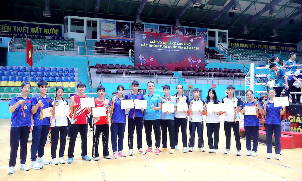 Tuy&ecirc;n Quang gi&agrave;nh 12 huy chương c&aacute;c loại tại Giải V&ocirc; địch Kickboxing c&aacute;c nh&oacute;m tuổi quốc gia