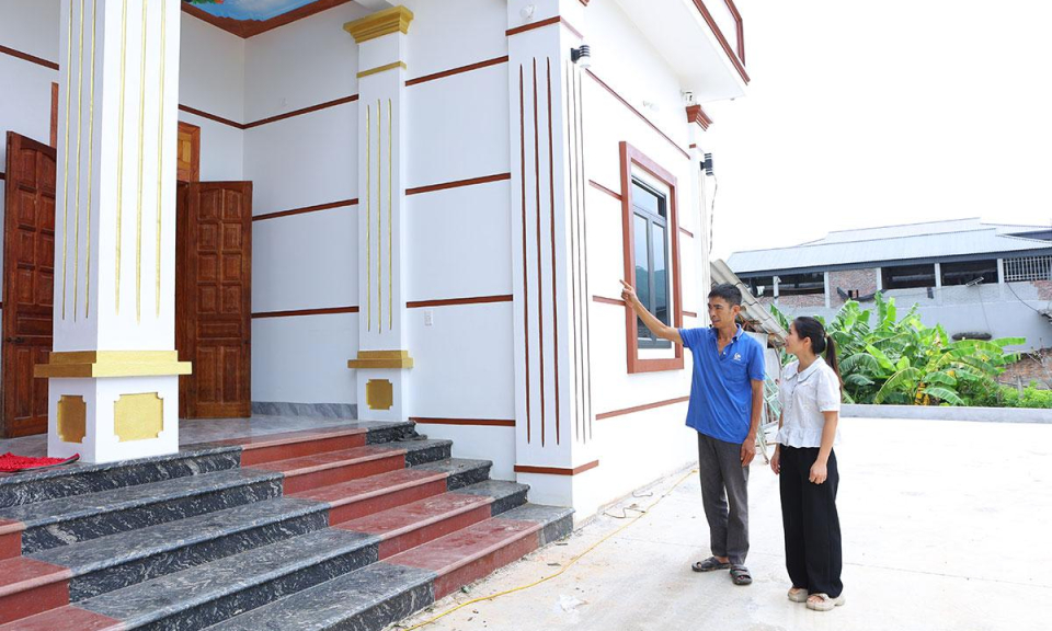 Hiện thực giấc mơ an cư cho đồng b&agrave;o d&acirc;n tộc thiểu số
