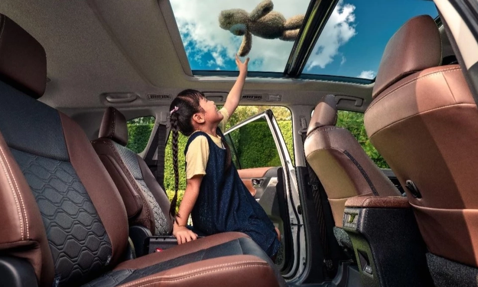 Toyota Innova Cross: Giải ph&aacute;p an to&agrave;n chủ động v&agrave; di chuyển tối ưu cho gia đ&igrave;nh
