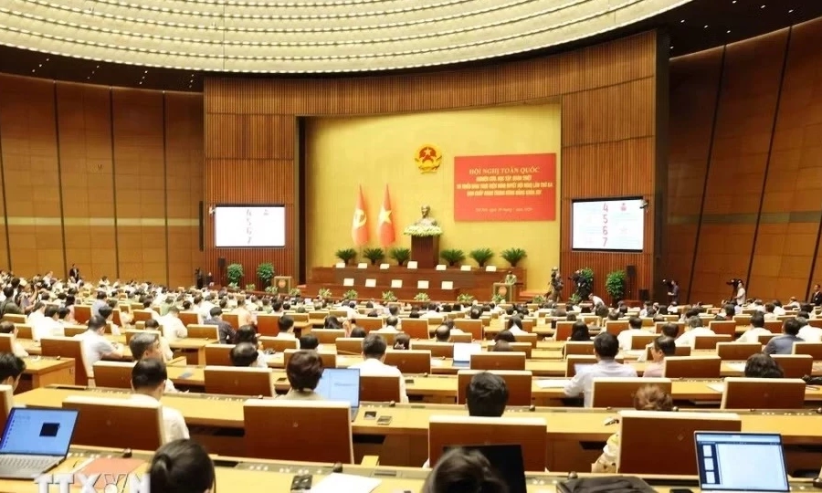 Bộ Ch&iacute;nh trị, Ban B&iacute; thư tổ chức Hội nghị to&agrave;n quốc nghi&ecirc;n cứu, học tập, qu&aacute;n triệt v&agrave; triển khai thực hiện một số Nghị quyết, Chỉ thị