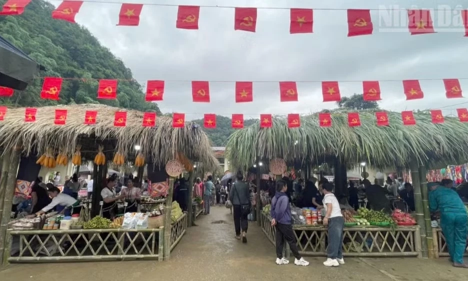 Chợ phi&ecirc;n Muổi Nọi, điểm hẹn v&ugrave;ng cao