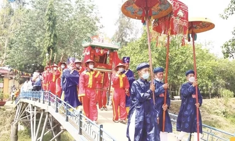 Về T&acirc;y Ninh viếng Đền thờ Quan lớn Tr&agrave; Vong