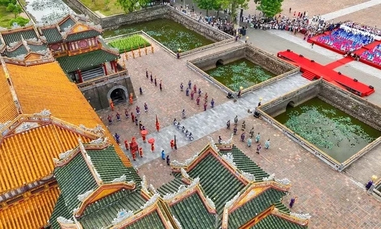 Từ Lễ Truyền L&ocirc; đến những &ldquo;Học sinh danh dự&rdquo;: Tiếp nối mạch nguồn hiếu học đất Cố đ&ocirc;