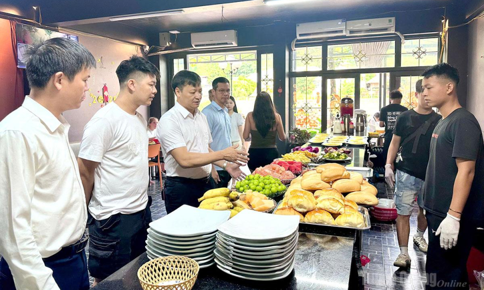 Tăng cường kiểm tra an to&agrave;n thực phẩm tại cơ sở phục vụ du lịch
