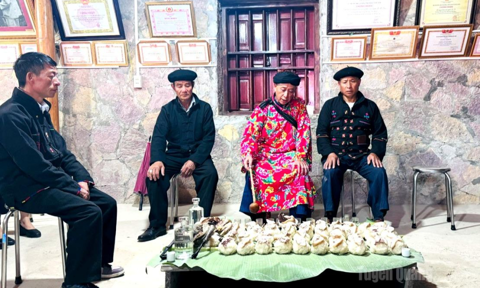 Lễ c&uacute;ng Tổ ti&ecirc;n d&acirc;n tộc L&ocirc; L&ocirc; đen &ldquo;Kết nối cội nguồi&rdquo;