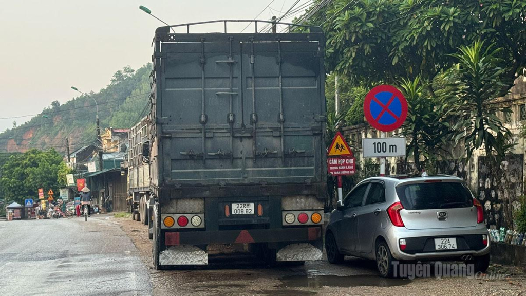  Ảnh chụp sáng 12-8.