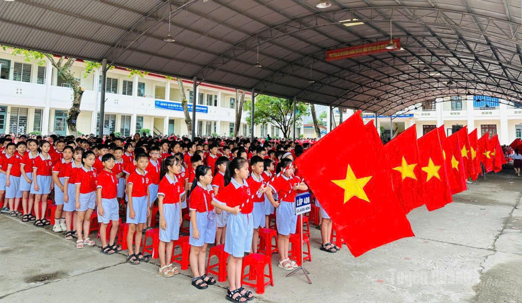 khai giảng năm học mới