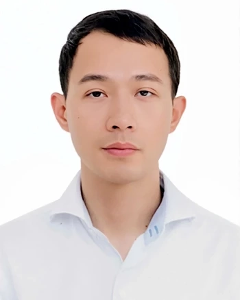 Đồng chí Lâm Hoàng Phong,  quyền Giám đốc Trung tâm Phục vụ hành chính công phường An Tường