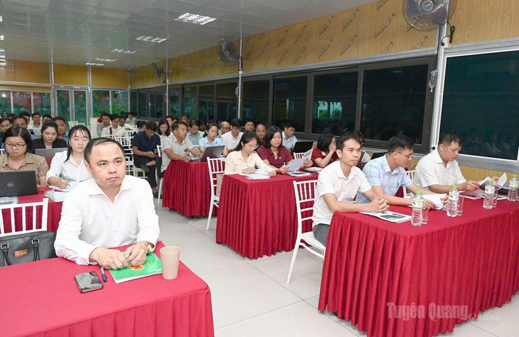 Các đại biểu tham gia tập huấn.