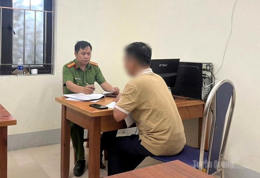 Lực lượng chức năng làm việc và xác minh với đối tượng.