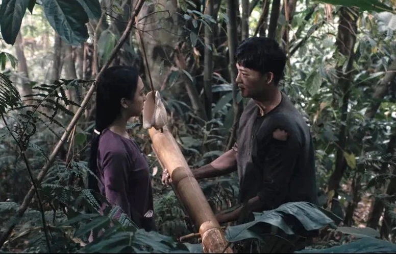 Cây đàn bầu trong “Thanh âm vượt đại dương” trở thành biểu tượng kết tinh bản sắc văn hóa và khát vọng tự do.