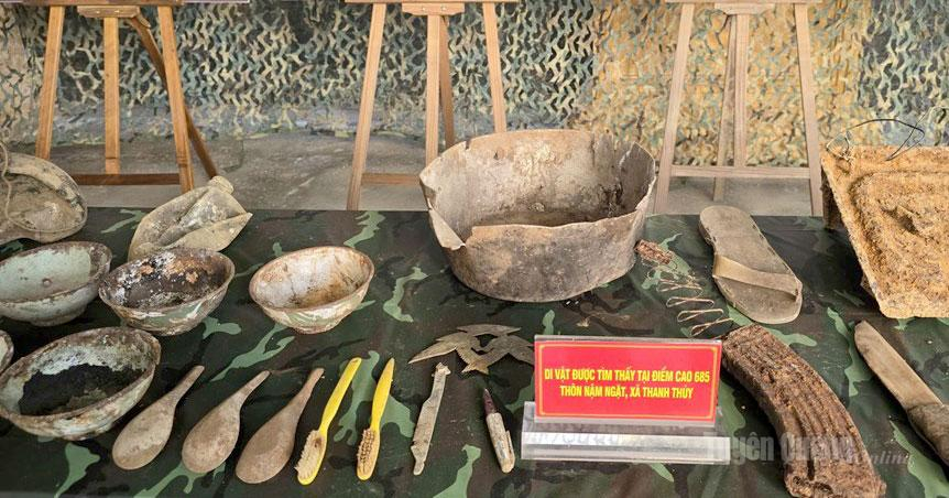 Những vật dụng của người lính năm xưa được lực lượng tìm kiếm thu gom tại điểm cao 685.