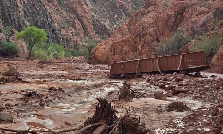 Hơn 20 người mất t&iacute;ch do lũ qu&eacute;t tại khu du lịch nổi tiếng bang Arizona, Mỹ