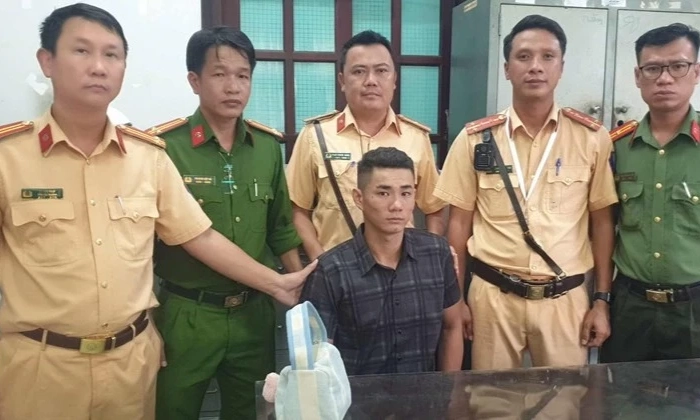 C&ocirc;ng an bắt 2 đối tượng li&ecirc;n quan vụ cướp giật t&agrave;i sản