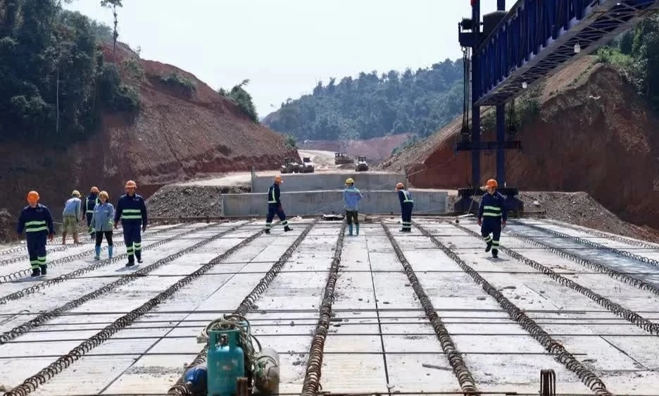 Quy định mới về x&acirc;y dựng c&ocirc;ng tr&igrave;nh bi&ecirc;n giới