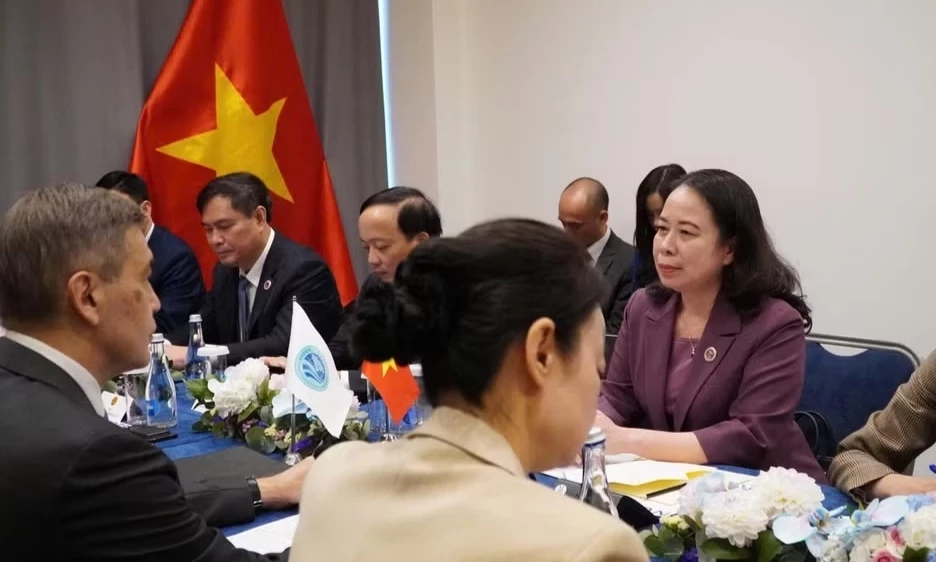 Ph&oacute; Chủ tịch nước V&otilde; Thị &Aacute;nh Xu&acirc;n tiếp Tổng Thư k&yacute; SCO